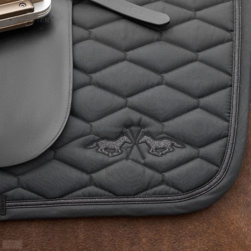 HV POLO Joan Díjlovas Nyeregalátét, fekete