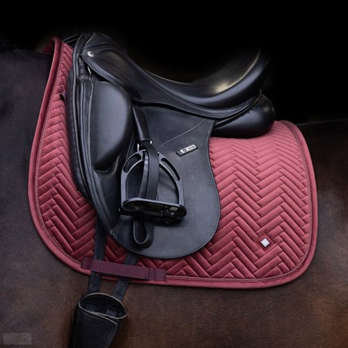 Imperial Riding Shadow Díjlovas Nyeregalátét, dark rosy